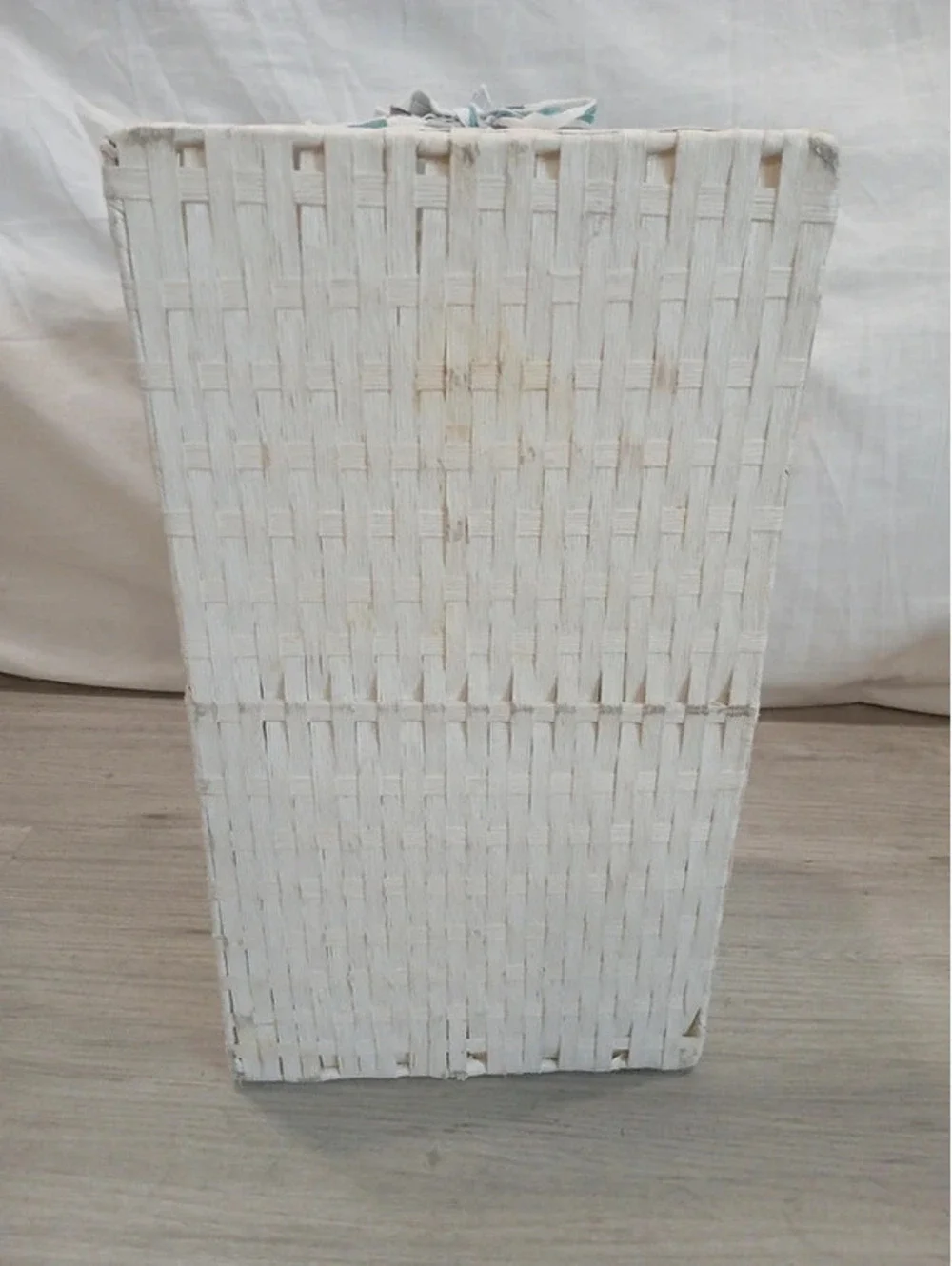 2 organizer baskets